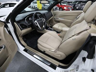 2013 Chrysler 200 Limited   - Photo 25 - Addison, IL 60101