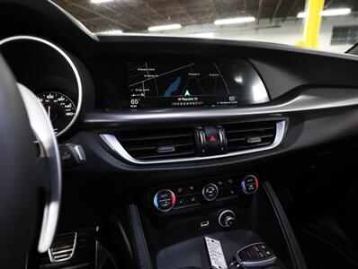 2019 Alfa Romeo Stelvio Ti Sport AWD   - Photo 35 - Addison, IL 60101
