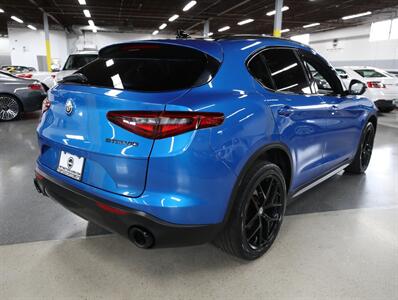 2019 Alfa Romeo Stelvio Ti Sport AWD   - Photo 9 - Addison, IL 60101