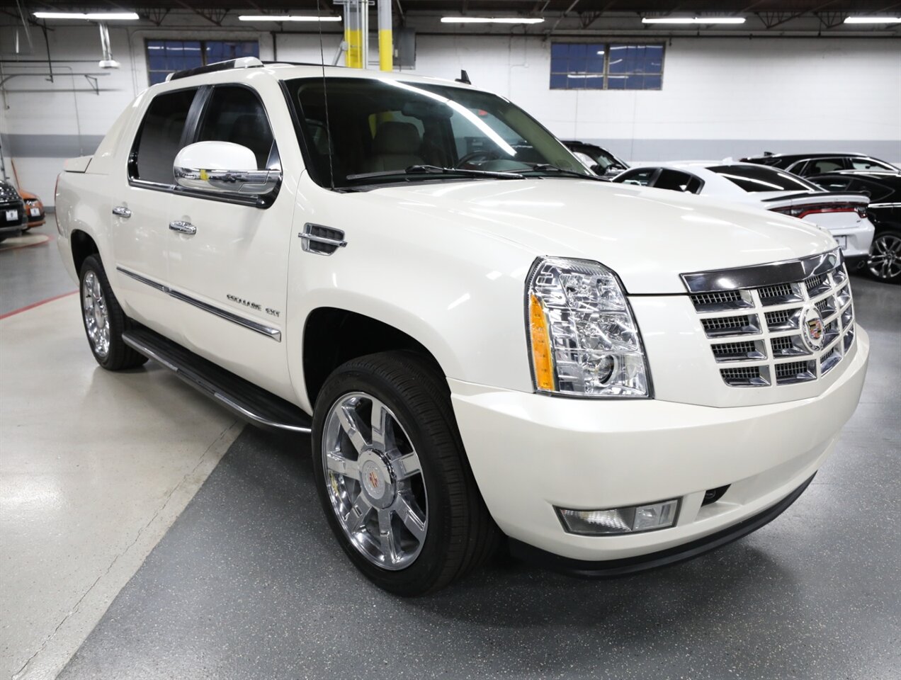 2013 Cadillac Escalade EXT Luxury - Photo 7 - Addison, IL 60101