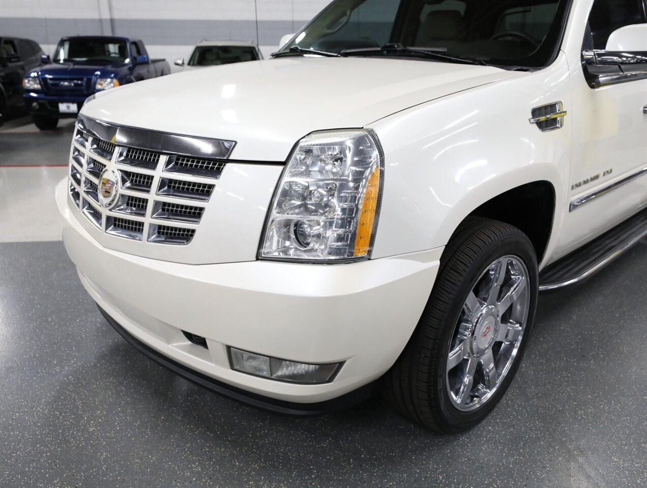 2013 Cadillac Escalade EXT Luxury - Photo 3 - Addison, IL 60101