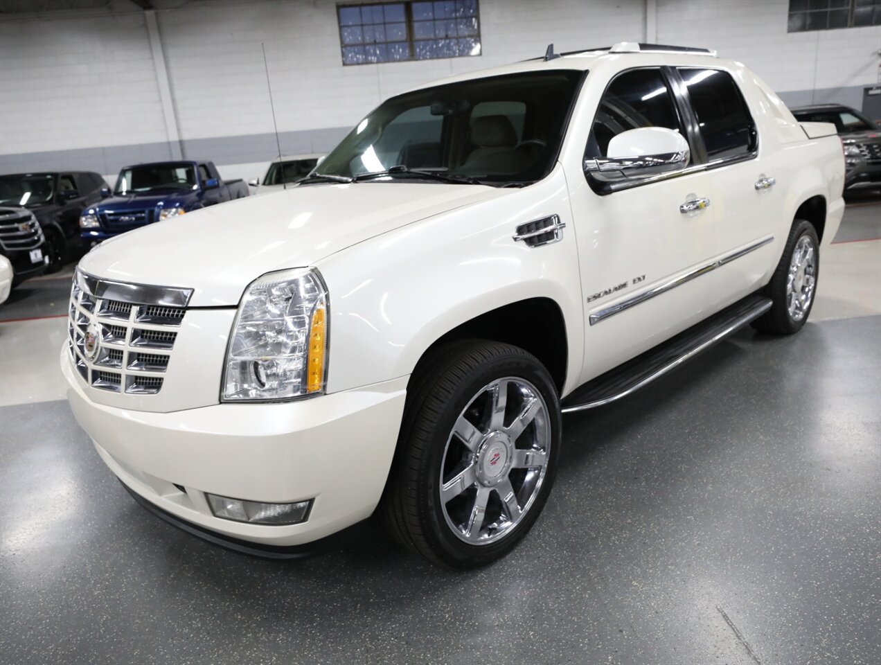 2013 Cadillac Escalade EXT Luxury - Photo 4 - Addison, IL 60101