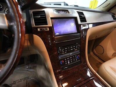 2013 Cadillac Escalade EXT Luxury - Photo 32 - Addison, IL 60101