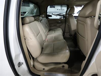 2013 Cadillac Escalade EXT Luxury - Photo 21 - Addison, IL 60101