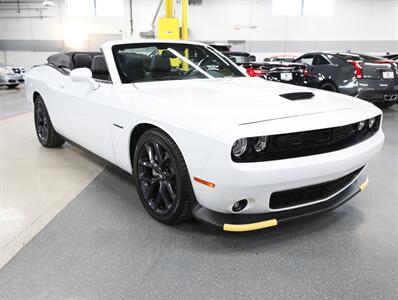 2022 Dodge Challenger R/T Plus Convertible   - Photo 8 - Addison, IL 60101