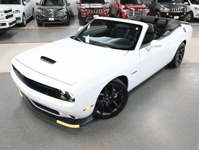 2022 Dodge Challenger R/T Plus Convertible   - Photo 2 - Addison, IL 60101