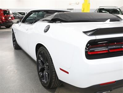 2022 Dodge Challenger R/T Plus Convertible   - Photo 14 - Addison, IL 60101