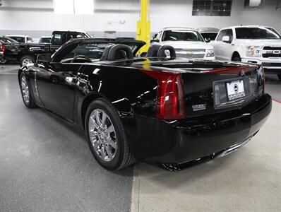 2009 Cadillac XLR Platinum   - Photo 14 - Addison, IL 60101