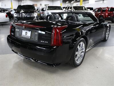 2009 Cadillac XLR Platinum   - Photo 10 - Addison, IL 60101