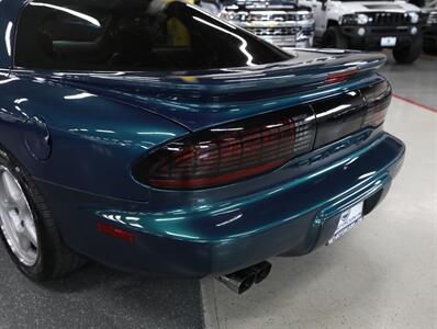 1997 Pontiac Firebird Formula   - Photo 15 - Addison, IL 60101