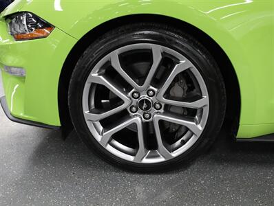 2020 Ford Mustang GT Premium Convertible - Photo 45 - Addison, IL 60101