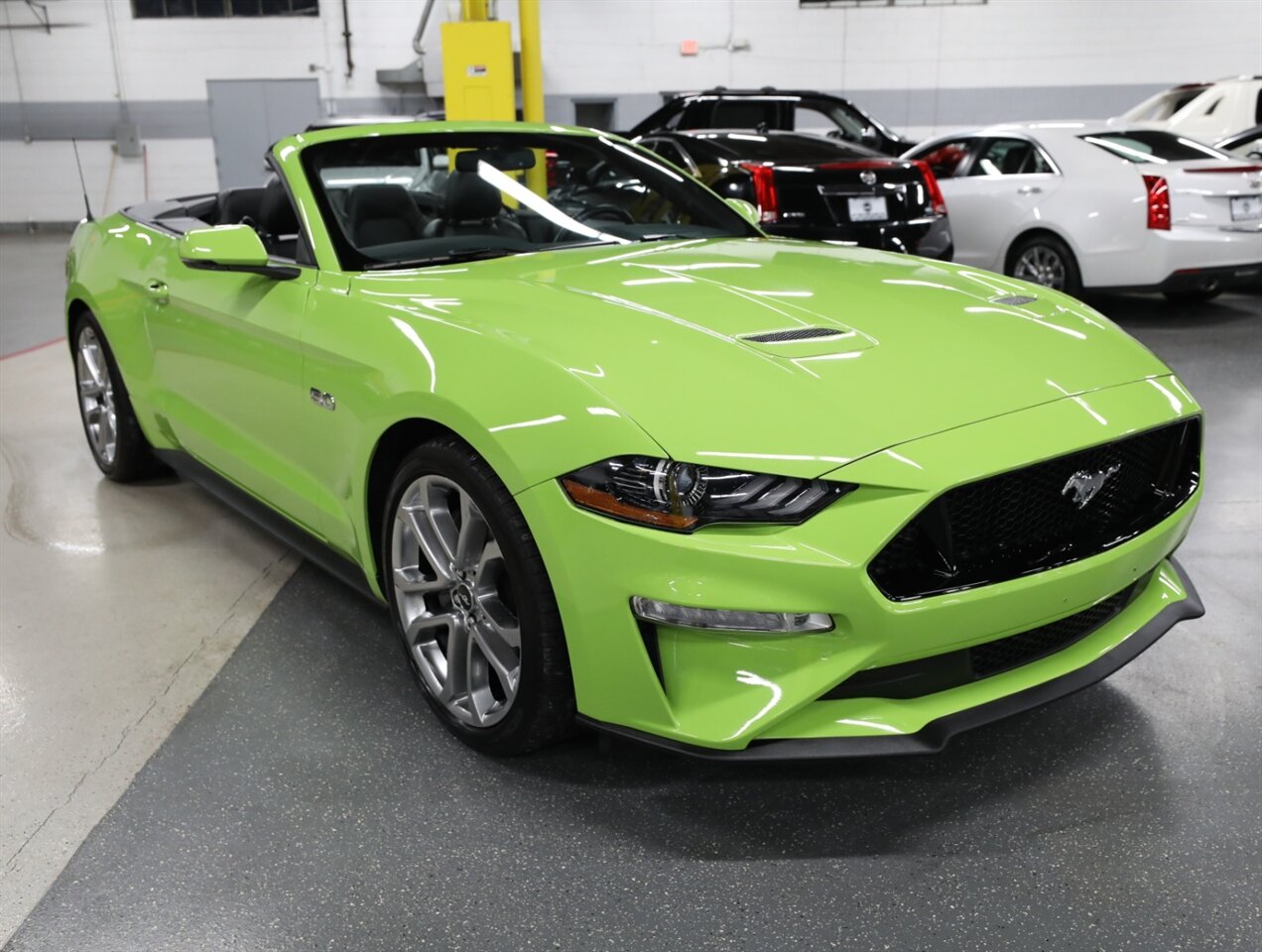 2020 Ford Mustang GT Premium Convertible - Photo 7 - Addison, IL 60101