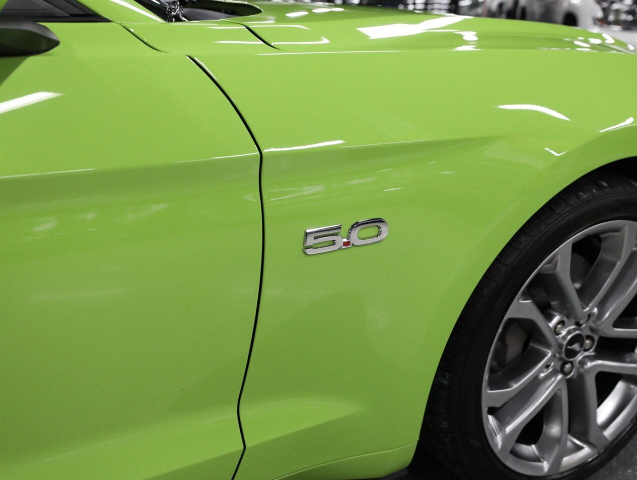 2020 Ford Mustang GT Premium Convertible - Photo 8 - Addison, IL 60101