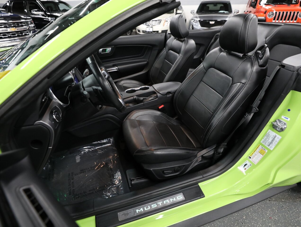 2020 Ford Mustang GT Premium Convertible - Photo 26 - Addison, IL 60101