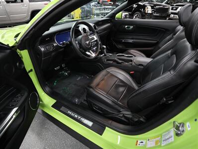 2020 Ford Mustang GT Premium Convertible - Photo 25 - Addison, IL 60101