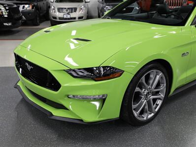 2020 Ford Mustang GT Premium Convertible - Photo 3 - Addison, IL 60101