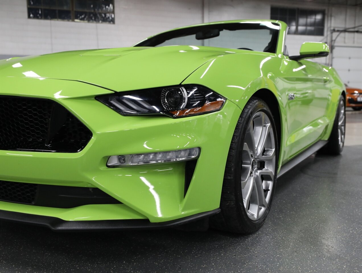2020 Ford Mustang GT Premium Convertible - Photo 5 - Addison, IL 60101