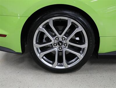 2020 Ford Mustang GT Premium Convertible - Photo 47 - Addison, IL 60101