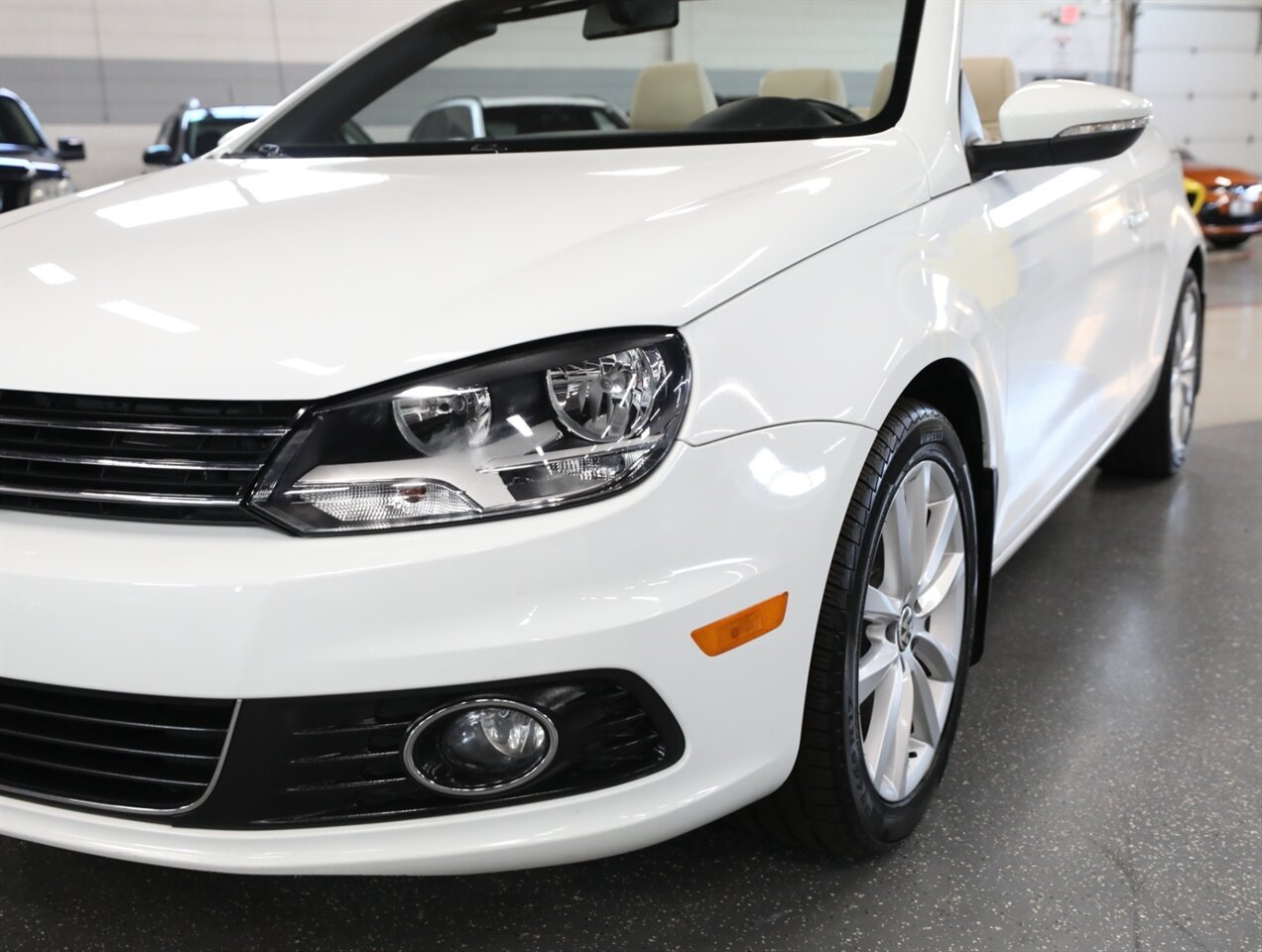 2016 Volkswagen Eos Komfort Edition - Photo 5 - Addison, IL 60101