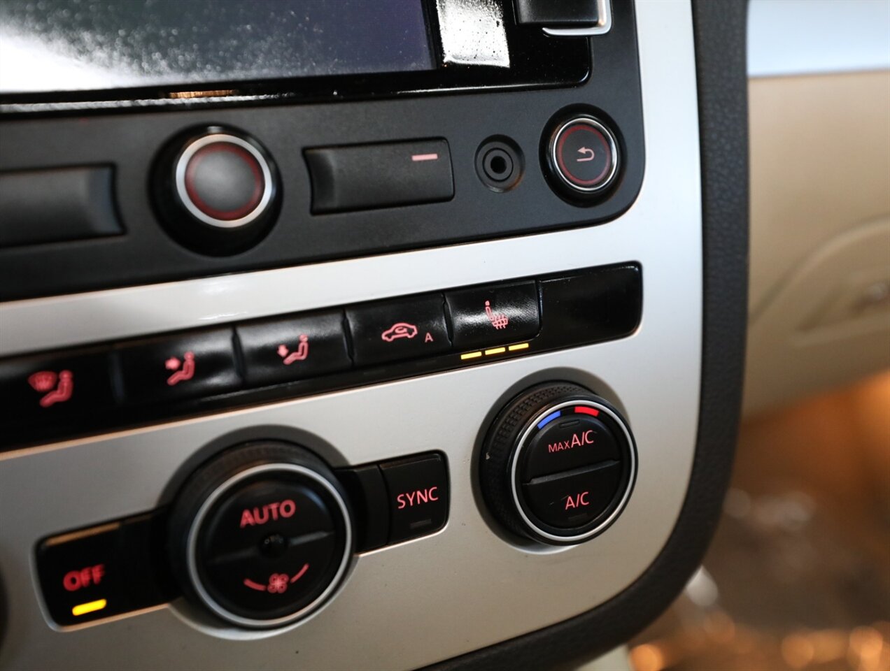 2016 Volkswagen Eos Komfort Edition - Photo 28 - Addison, IL 60101