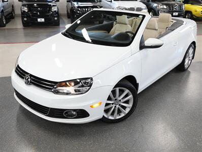 2016 Volkswagen Eos Komfort Edition - Photo 2 - Addison, IL 60101
