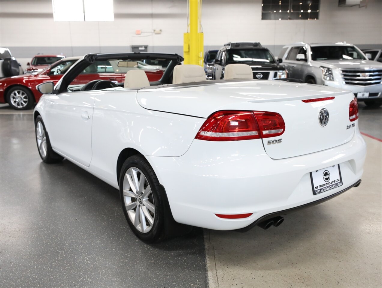 2016 Volkswagen Eos Komfort Edition - Photo 13 - Addison, IL 60101