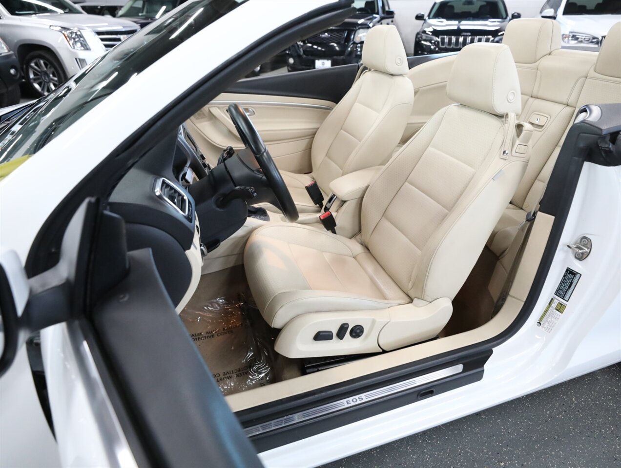 2016 Volkswagen Eos Komfort Edition - Photo 25 - Addison, IL 60101