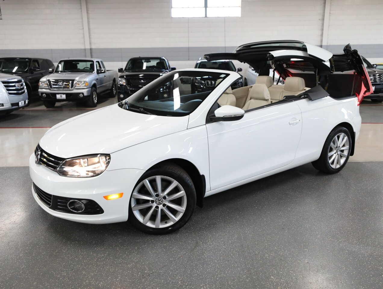 2016 Volkswagen Eos Komfort Edition - Photo 35 - Addison, IL 60101