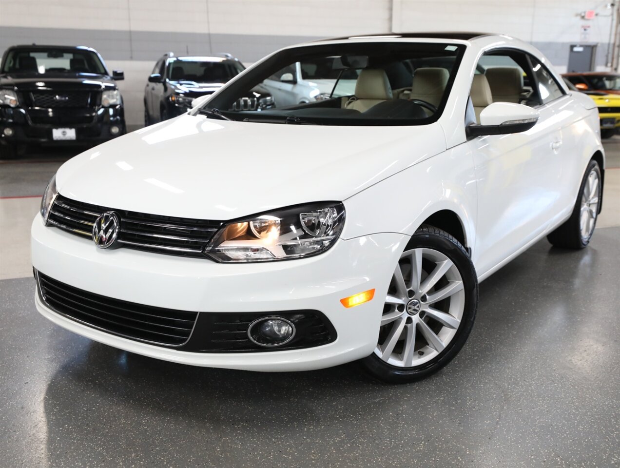 2016 Volkswagen Eos Komfort Edition - Photo 37 - Addison, IL 60101