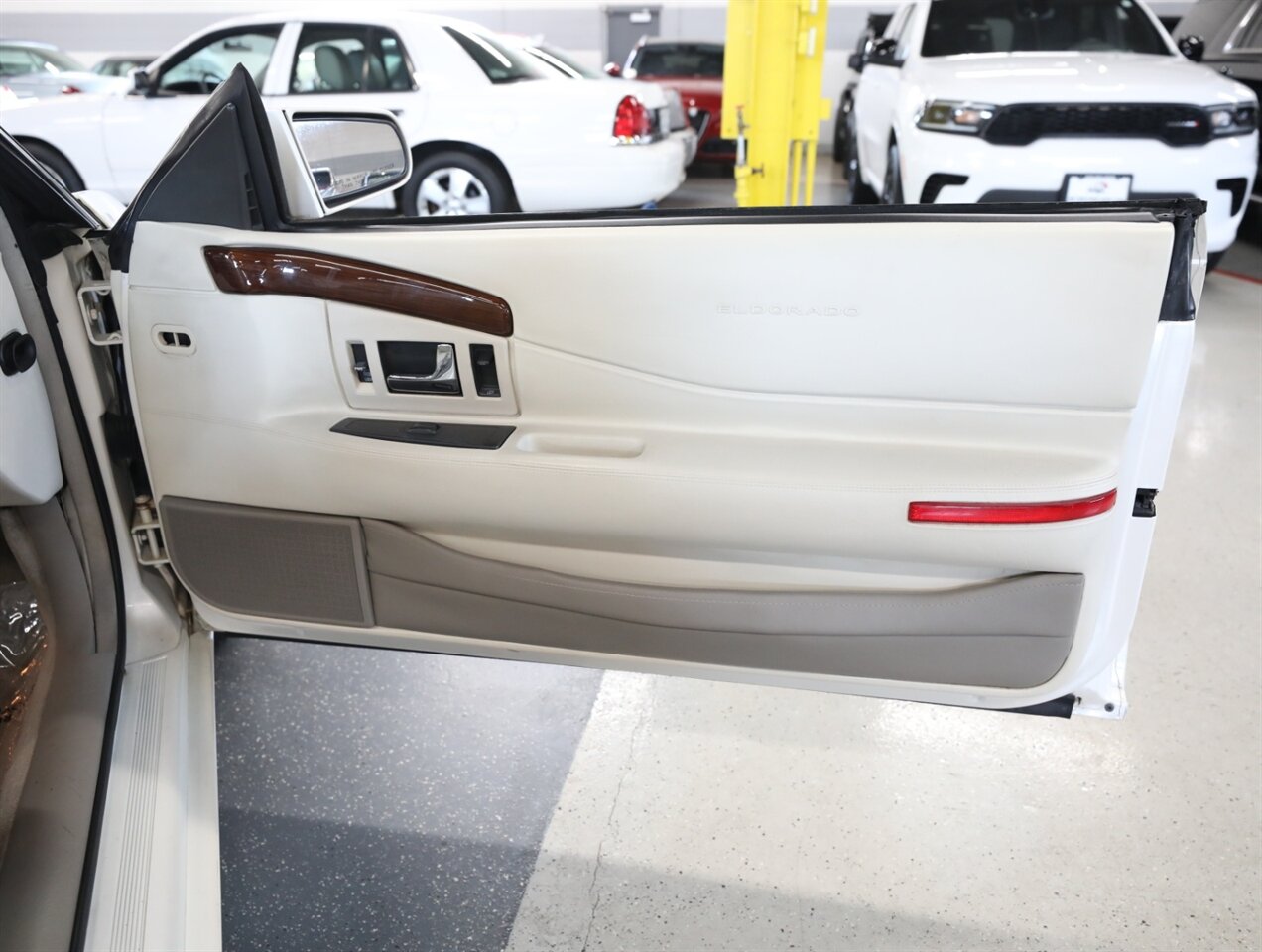 2002 Cadillac Eldorado ESC Convertible - Photo 16 - Addison, IL 60101