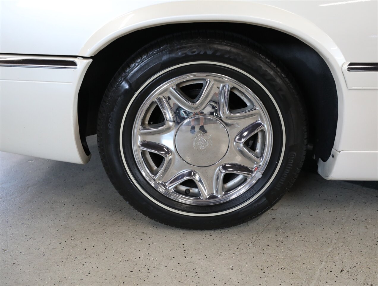 2002 Cadillac Eldorado ESC Convertible - Photo 40 - Addison, IL 60101