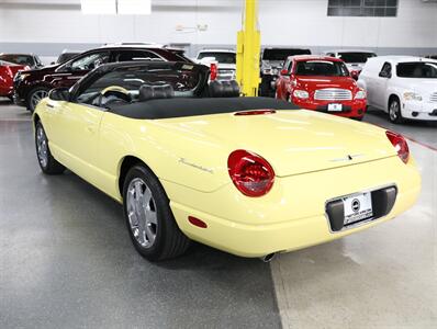 2002 Ford Thunderbird Deluxe   - Photo 14 - Addison, IL 60101