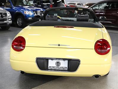 2002 Ford Thunderbird Deluxe   - Photo 11 - Addison, IL 60101