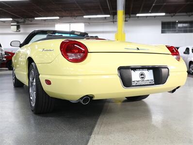 2002 Ford Thunderbird Deluxe   - Photo 13 - Addison, IL 60101