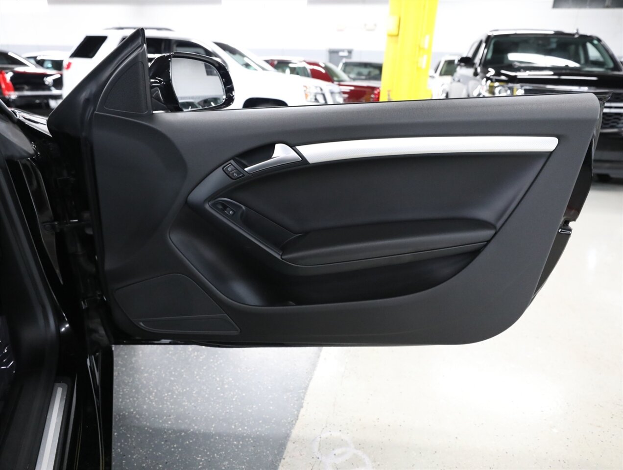 2011 Audi A5 2.0T quattro Premium Plus - Photo 18 - Addison, IL 60101