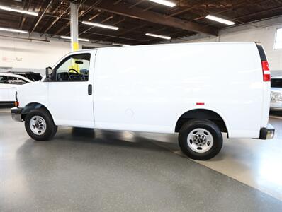 2015 GMC Savana 2500 Cargo Van   - Photo 15 - Addison, IL 60101