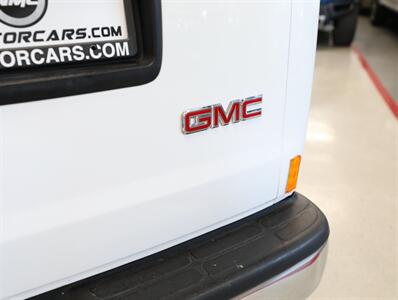 2015 GMC Savana 2500 Cargo Van   - Photo 11 - Addison, IL 60101