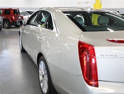 2016 Cadillac XTS Luxury AWD   - Photo 14 - Addison, IL 60101