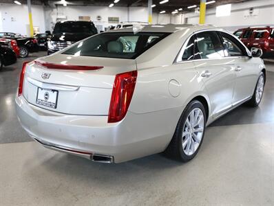 2016 Cadillac XTS Luxury AWD   - Photo 9 - Addison, IL 60101