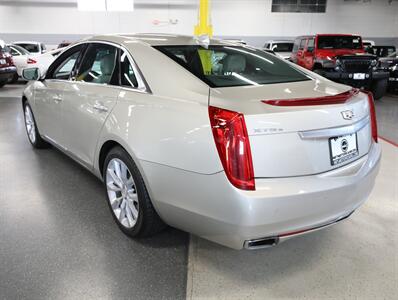 2016 Cadillac XTS Luxury AWD   - Photo 13 - Addison, IL 60101