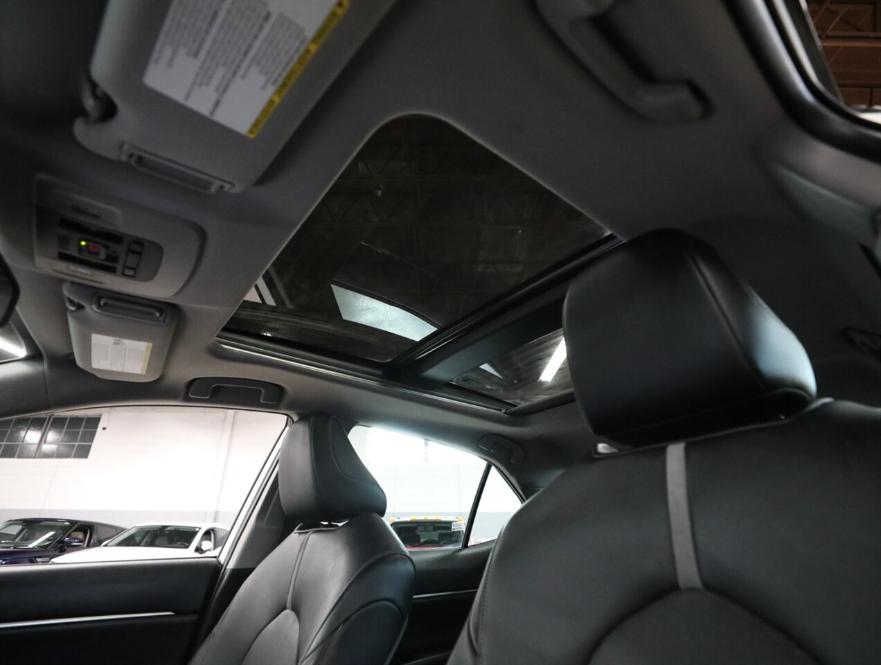 2021 Toyota Camry XSE - Photo 31 - Addison, IL 60101