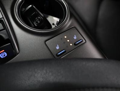 2021 Toyota Camry XSE   - Photo 33 - Addison, IL 60101