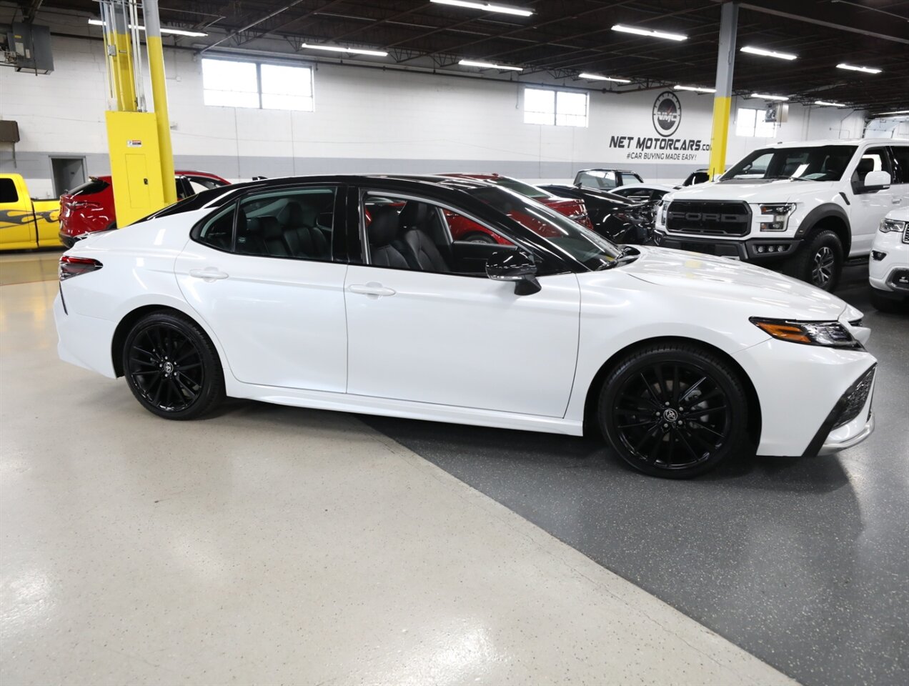 2021 Toyota Camry XSE - Photo 8 - Addison, IL 60101