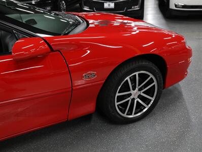 2002 Chevrolet Camaro Z28 SS 35TH ANNIVERSARY   - Photo 10 - Addison, IL 60101
