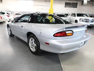 1997 Chevrolet Camaro Z28   - Photo 14 - Addison, IL 60101