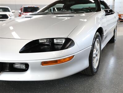 1997 Chevrolet Camaro Z28   - Photo 5 - Addison, IL 60101