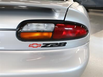 1997 Chevrolet Camaro Z28   - Photo 12 - Addison, IL 60101