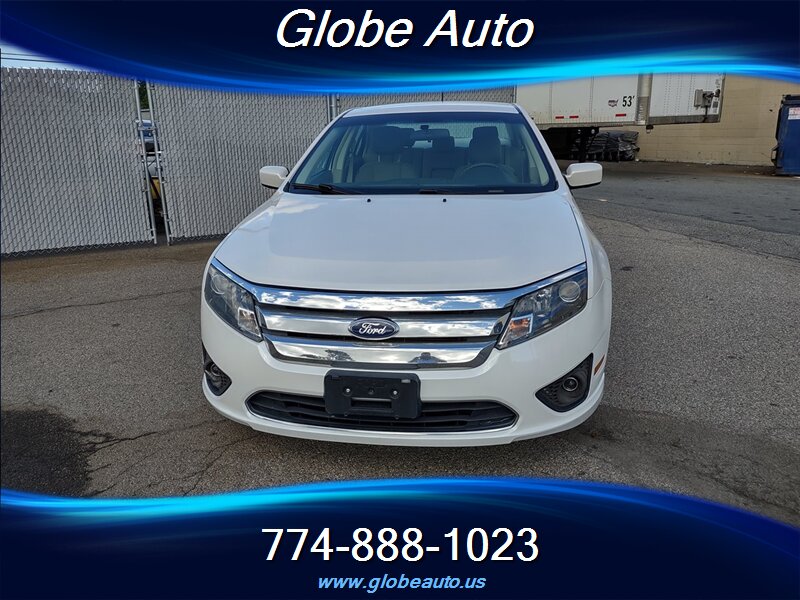 2012 Ford Fusion SE   - Photo 2 - Fall River, MA 02721