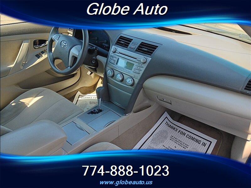 2011 Toyota Camry LE - Photo 3 - Fall River, MA 02721