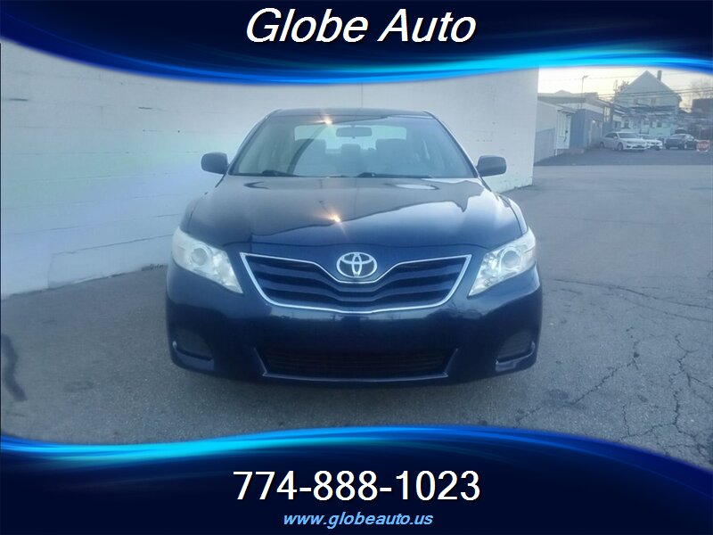 2011 Toyota Camry LE - Photo 2 - Fall River, MA 02721
